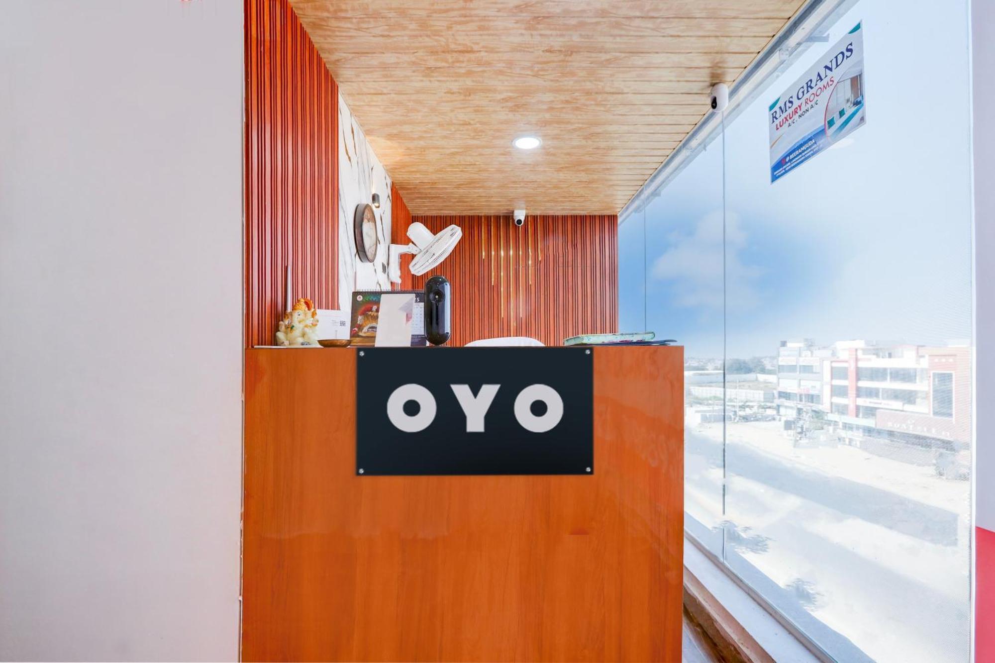 Hotel O Rms Grand Patancheru Екстер'єр фото