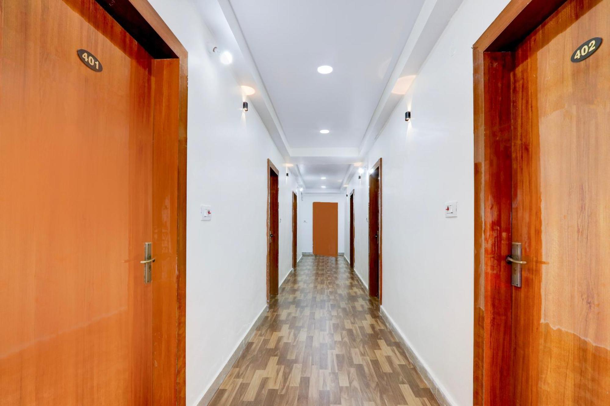 Hotel O Rms Grand Patancheru Екстер'єр фото